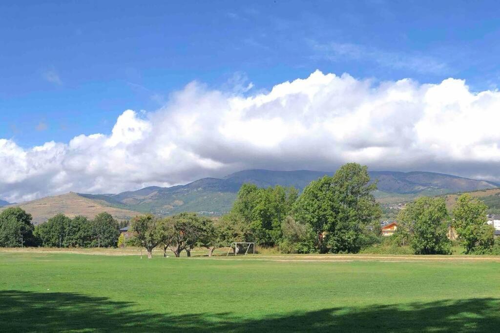 شقة La Cabanita De Llivia, Cerdanya, Puigcerda المظهر الخارجي الصورة